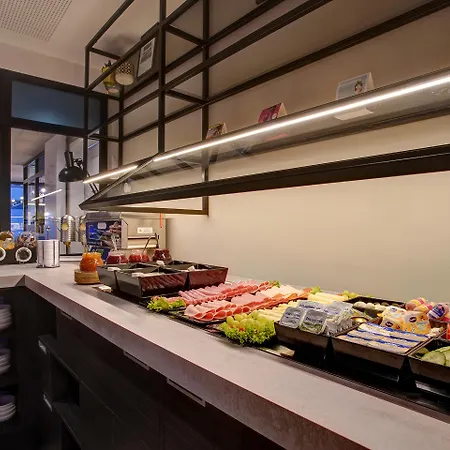 Boutique 125 Hamburg Airport By Ina