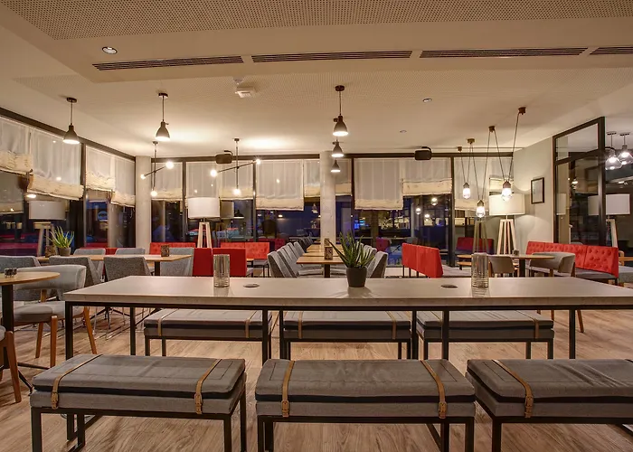 Boutique 125 Airport By Ina 4*