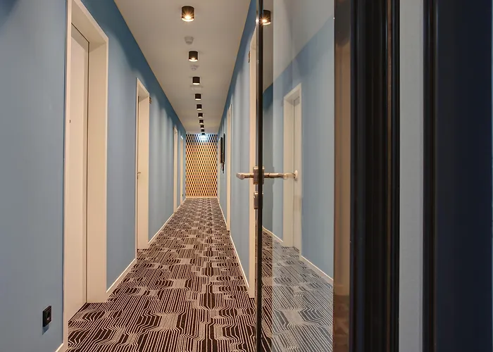 Boutique 125 Airport By Ina Hotel 4*