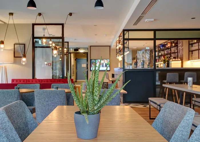 Hotel Boutique 125 Airport By Ina 4*