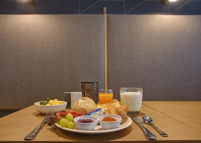 Hotel Boutique 125 Airport By Ina 4*