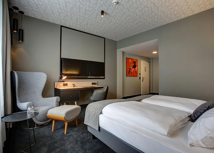 Hotel Boutique 125 Airport By Ina
