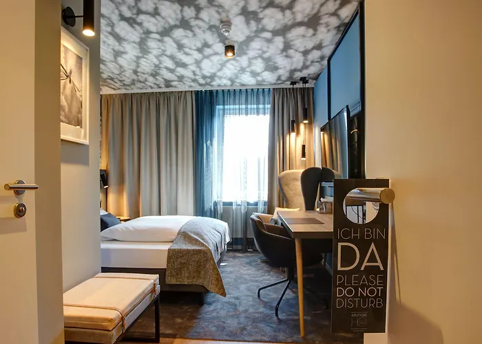 Boutique 125 Airport By Ina 4*