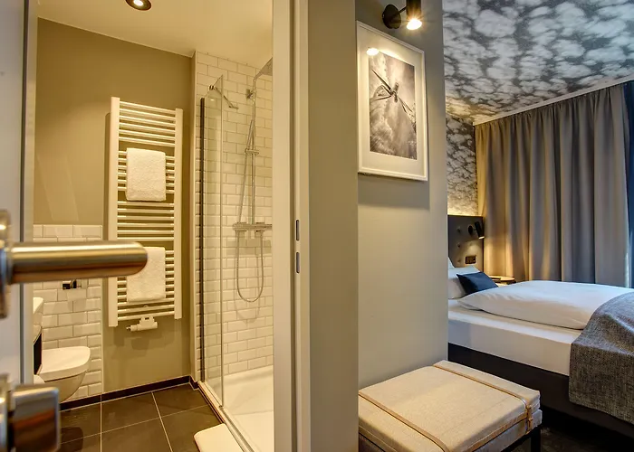 Boutique 125 Airport By Ina Hotel 4*