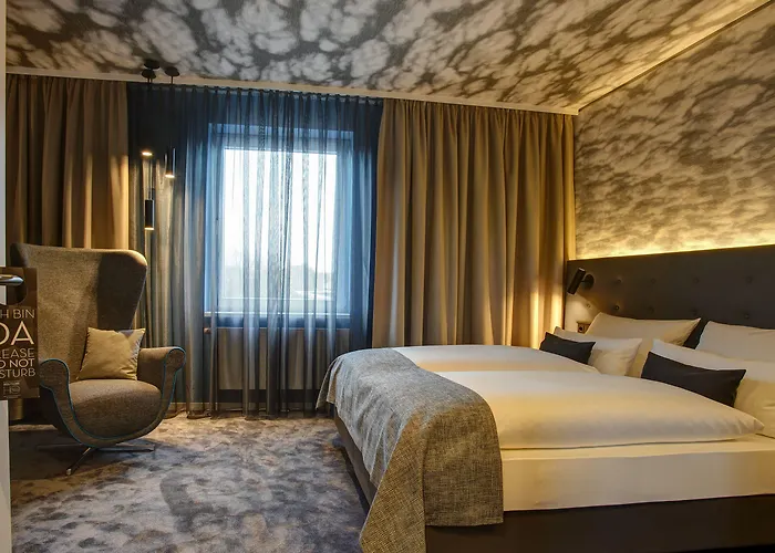 Boutique 125 Airport By Ina Hotel