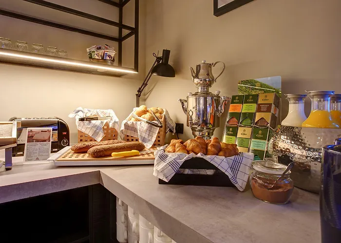 Hotel Boutique 125 Airport By Ina 4*
